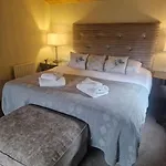 Wild Oats 19 - Yellowtop Country Park - Hot Tub - Yorkshire *