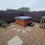 Wild Oats 19 - Yellowtop Country Park - Hot Tub - Yorkshire Selby